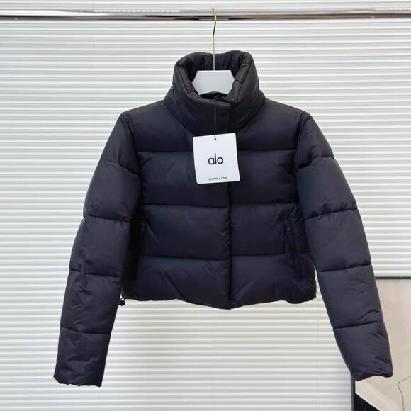 Alo Yoga Gold Rush Puffer Black Size S - Picture 2 of 4